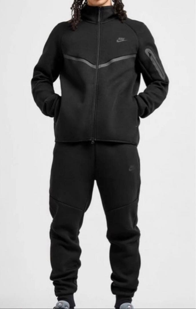 廃盤　美品NIKEテックフリース　BLACKセットアップ Lサイズ　ナイキ　上下