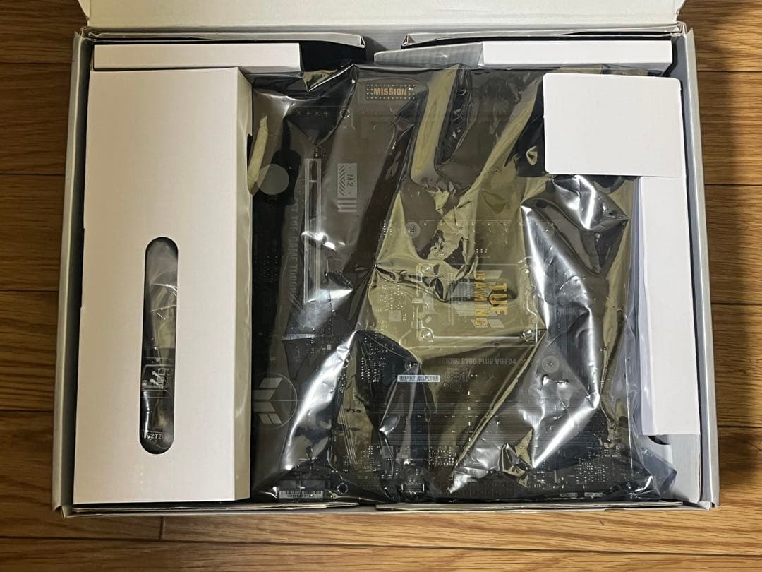 ASUS TUF GAMING B760-PLUS WIFI D4 マザーボード