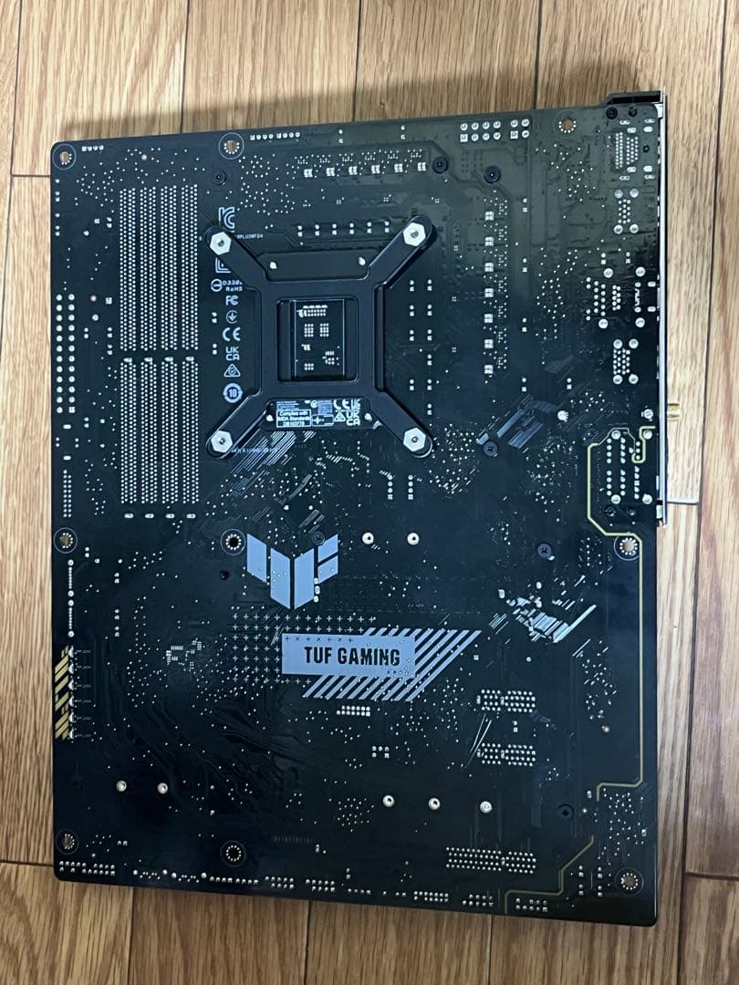 ASUS TUF GAMING B760-PLUS WIFI D4 マザーボード