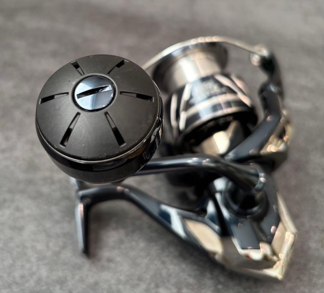 【中古】24ストラディックSW4000XG スピニングリール
