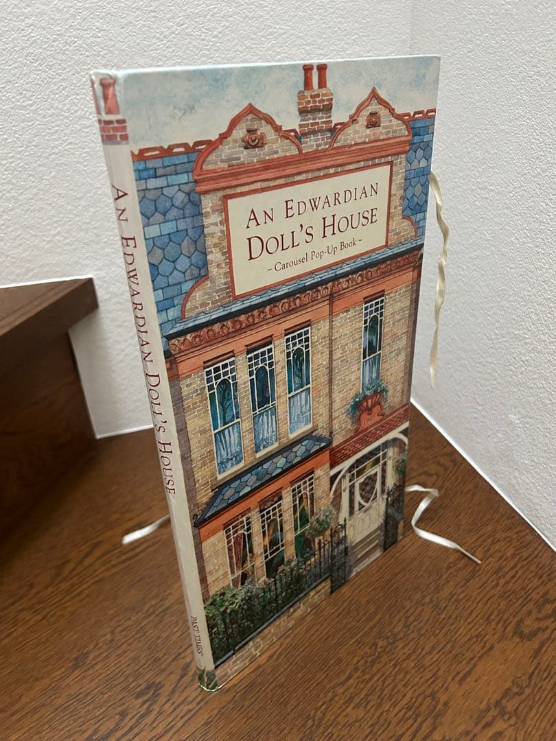 【希少　レア】洋書　飛び出す絵本　Dolls’ Houses