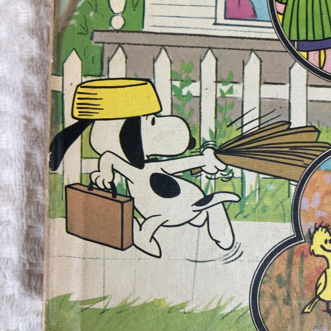 The Charlie Brown Dictionary スヌーピー 英語辞書
