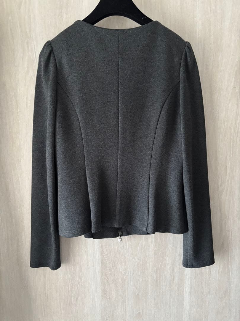 René カーディガン　36 チャコールグレー　美品　ブローチ付