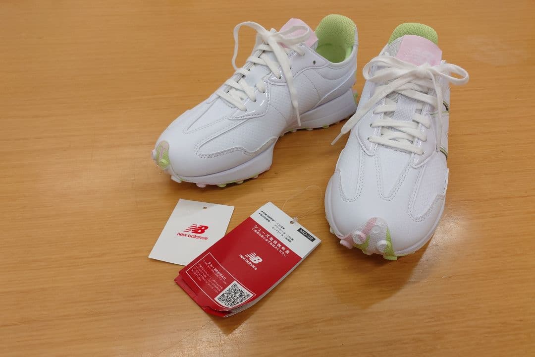 新品☆ニューバランス WGS327 スパイクレスゴルフシューズ 23cm 白