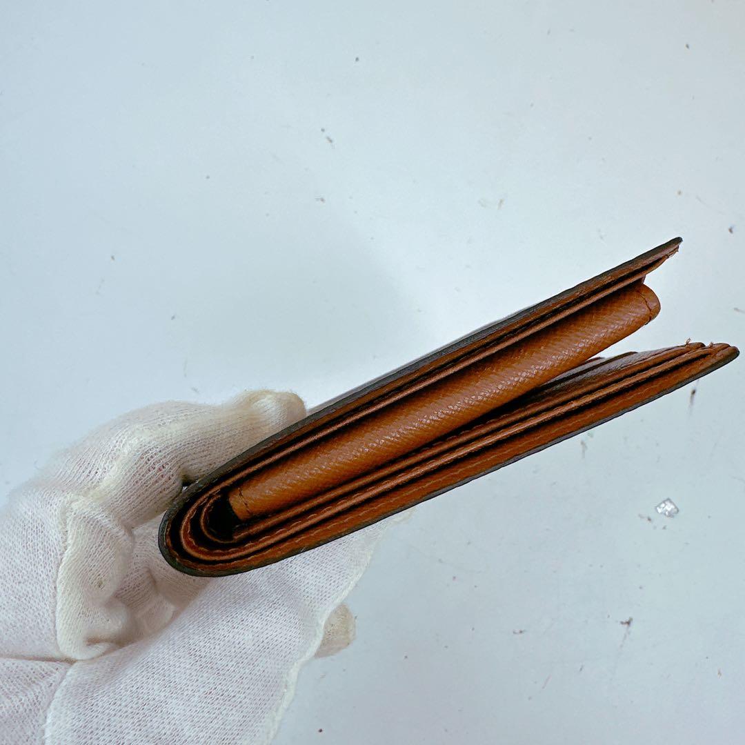 ルイヴィトン　モノグラム　二つ折り財布　ポルトフォイユマルコ