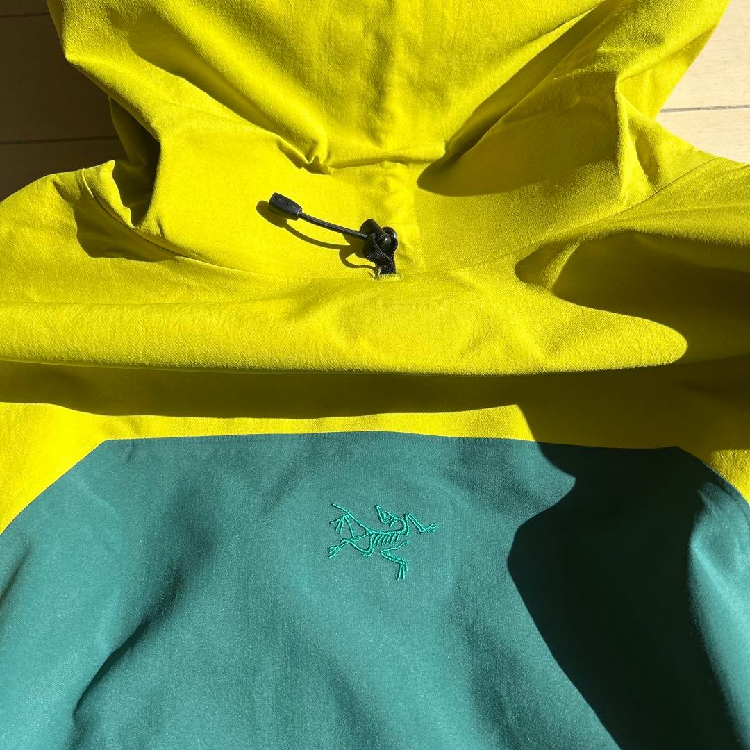 Arc’teryx LUSH jacket スノボーウェア