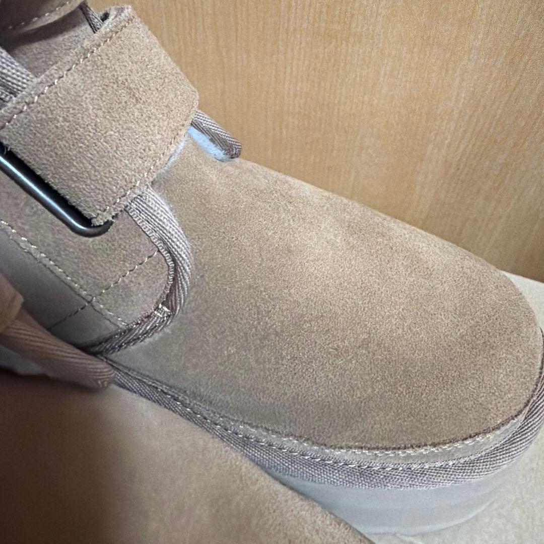 UGG neumel platform 厚底　ムートンブーツ