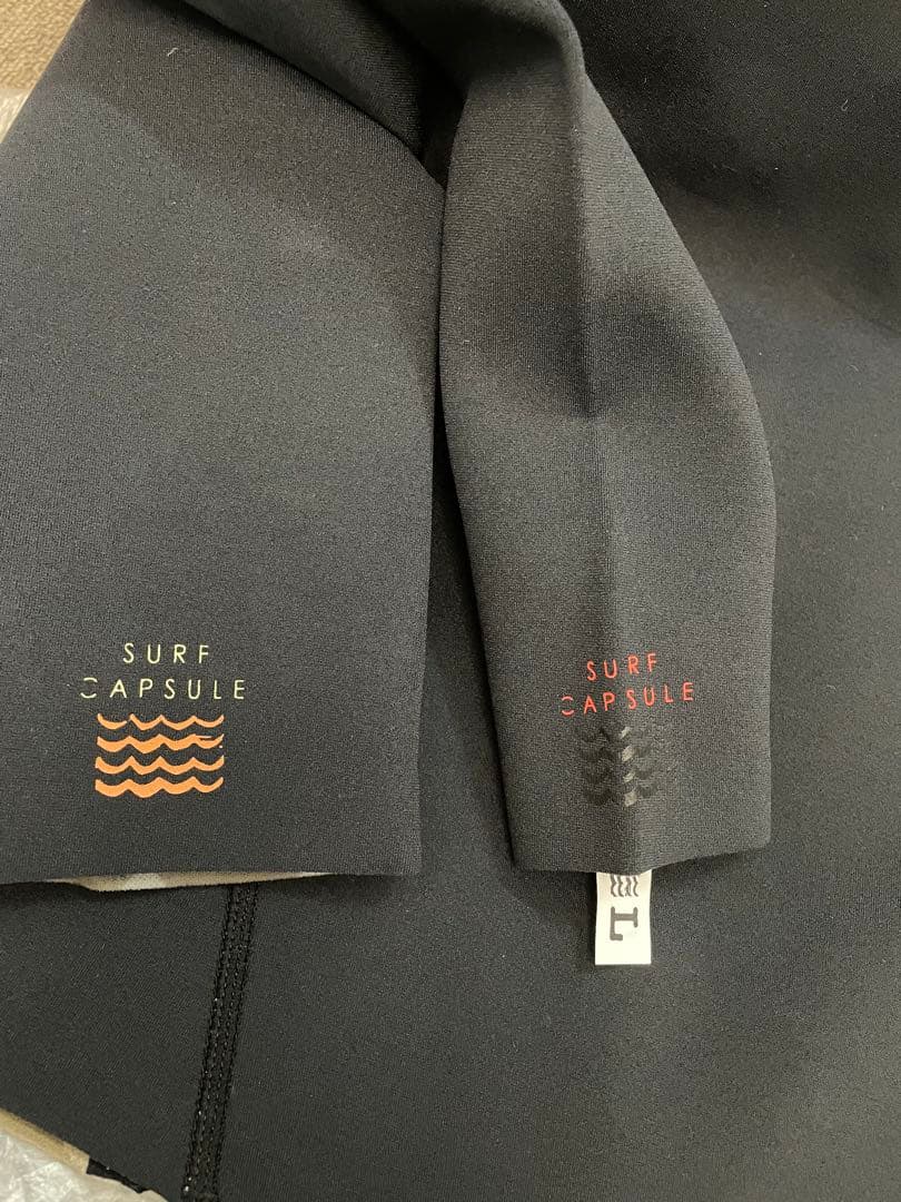 【新品•未使用•タグ付】Billabong タッパー　上下セット Lサイズ