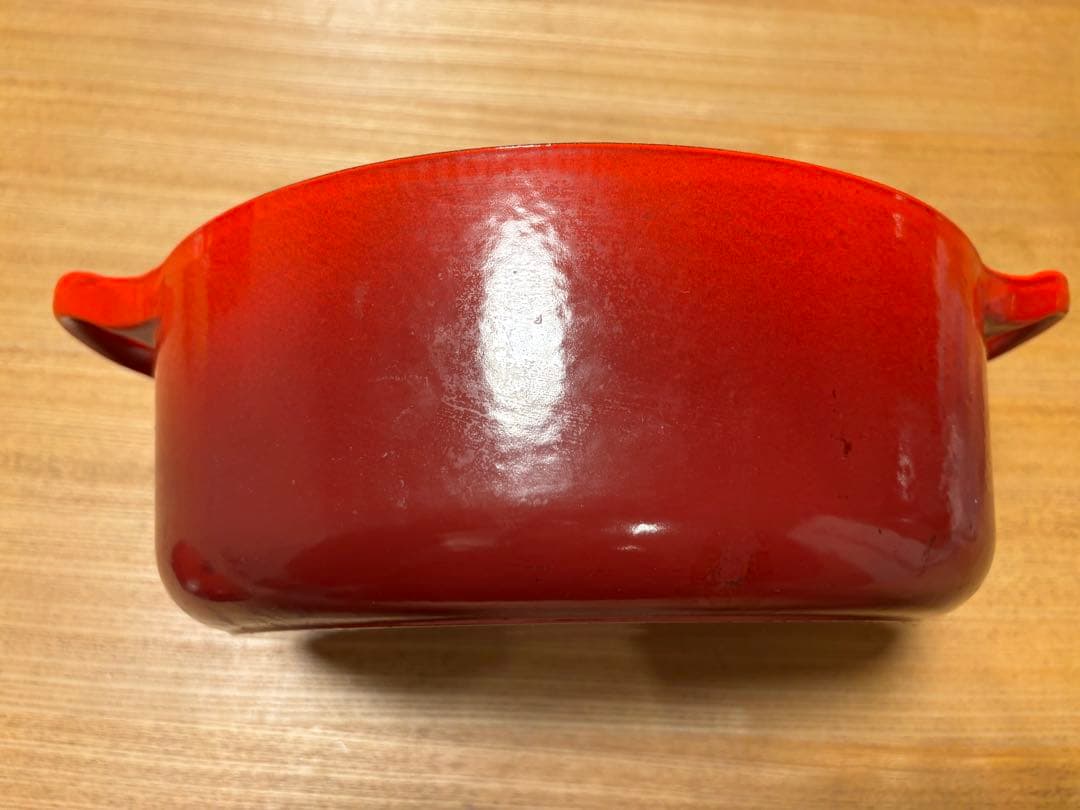 LE CREUSET ルクルーゼ　ココットオーバル　23cm レッド