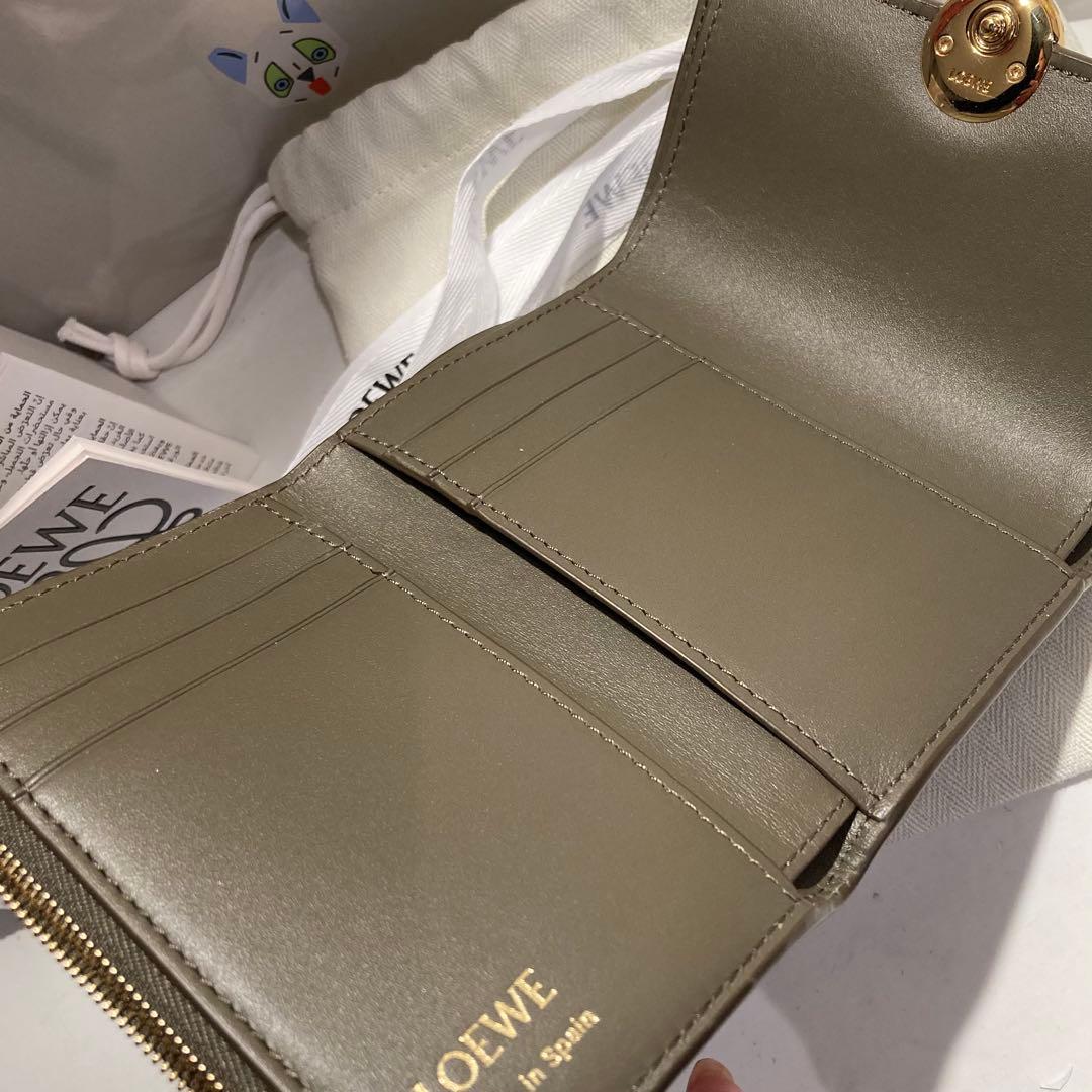 LOEWE ロエベ　ペブルバーティカル ウォレットスモール