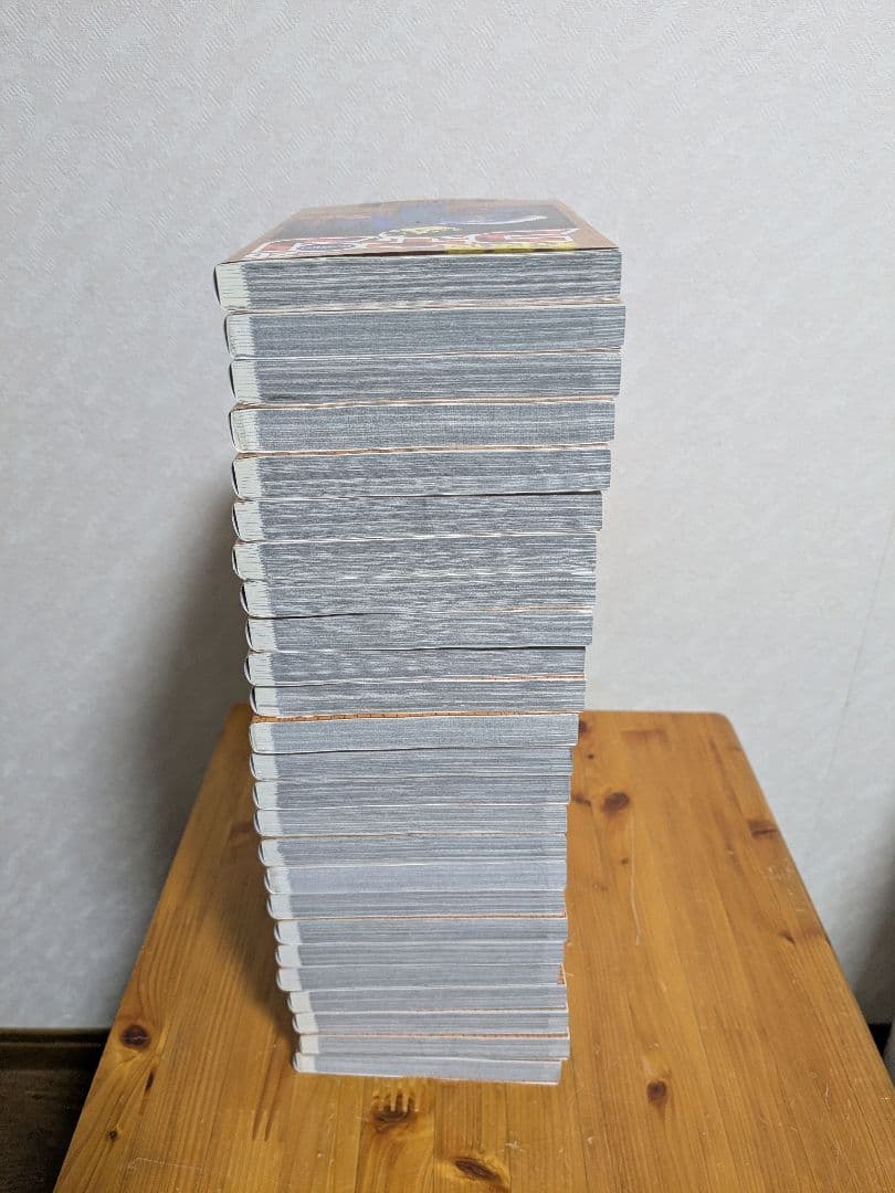 名探偵コナン1〜100巻 100巻記念オリジナル収納BOX＋101巻〜107巻