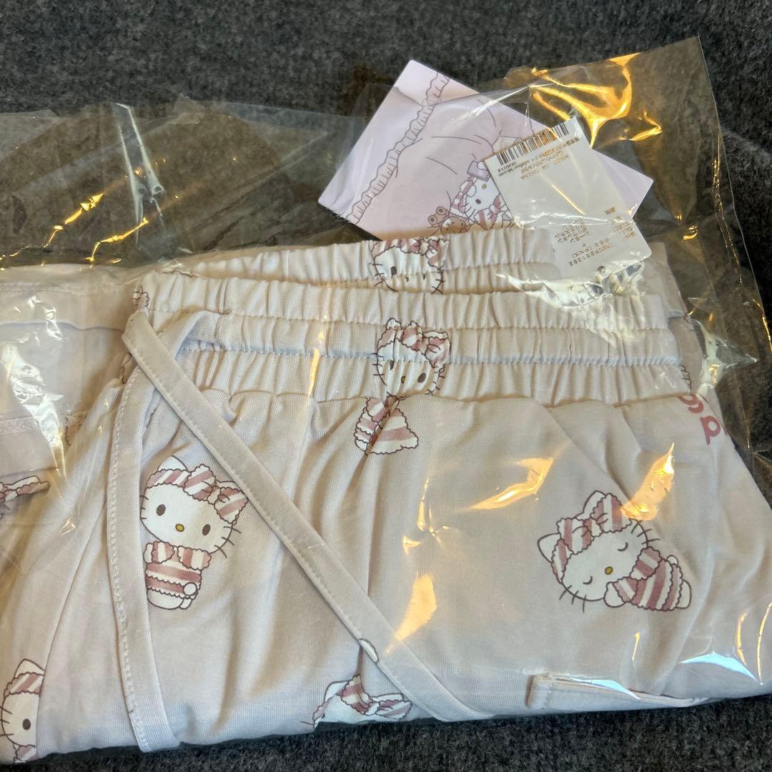 サンリオ ハウス gelato pique総柄ショートパンツ　キティ