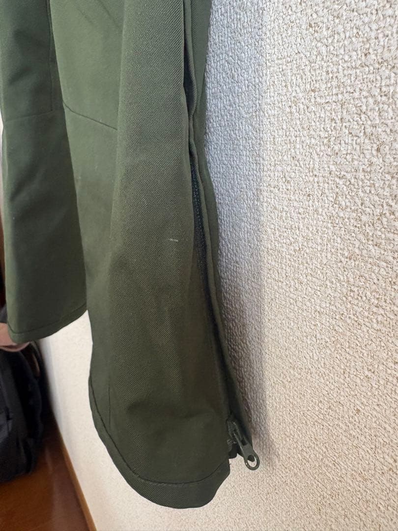 【美品】ホールデン スノーボードパンツ M