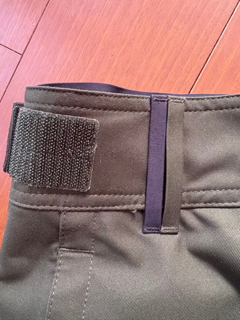 【美品】ホールデン スノーボードパンツ M