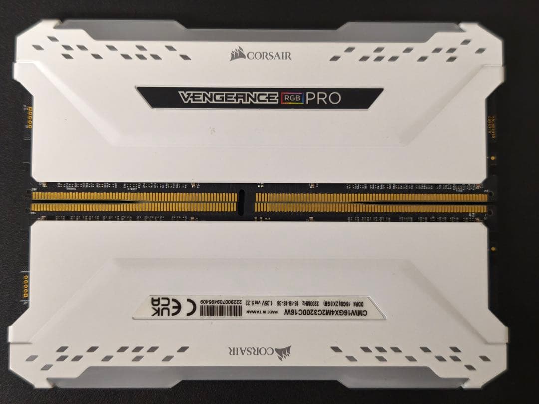 CORSAIR DDR4 3200MHz 16GB 8GB×2 ARGBメモリ