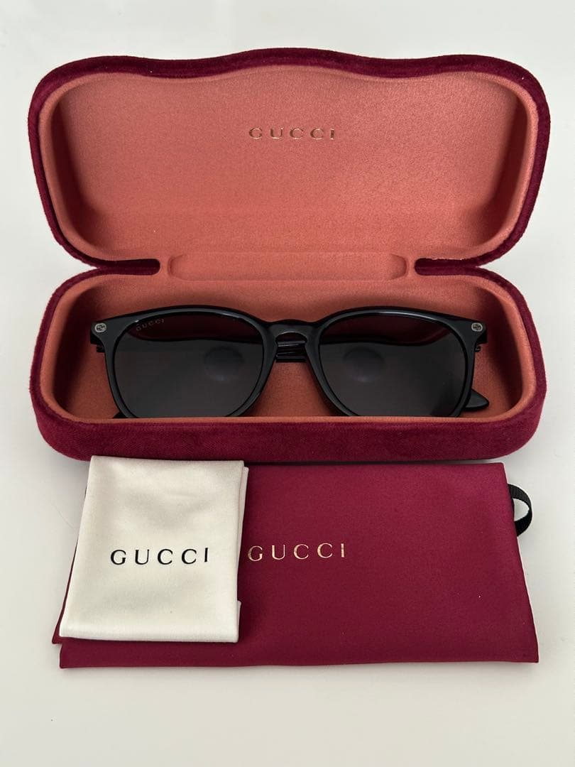 ど*ら様 朝倉未来着用 GUCCI GG0154SA 001