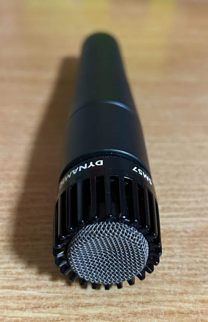 b*n様 美品！　SHURE　SM57　ダイナミック・マイク　専用ケース付き！