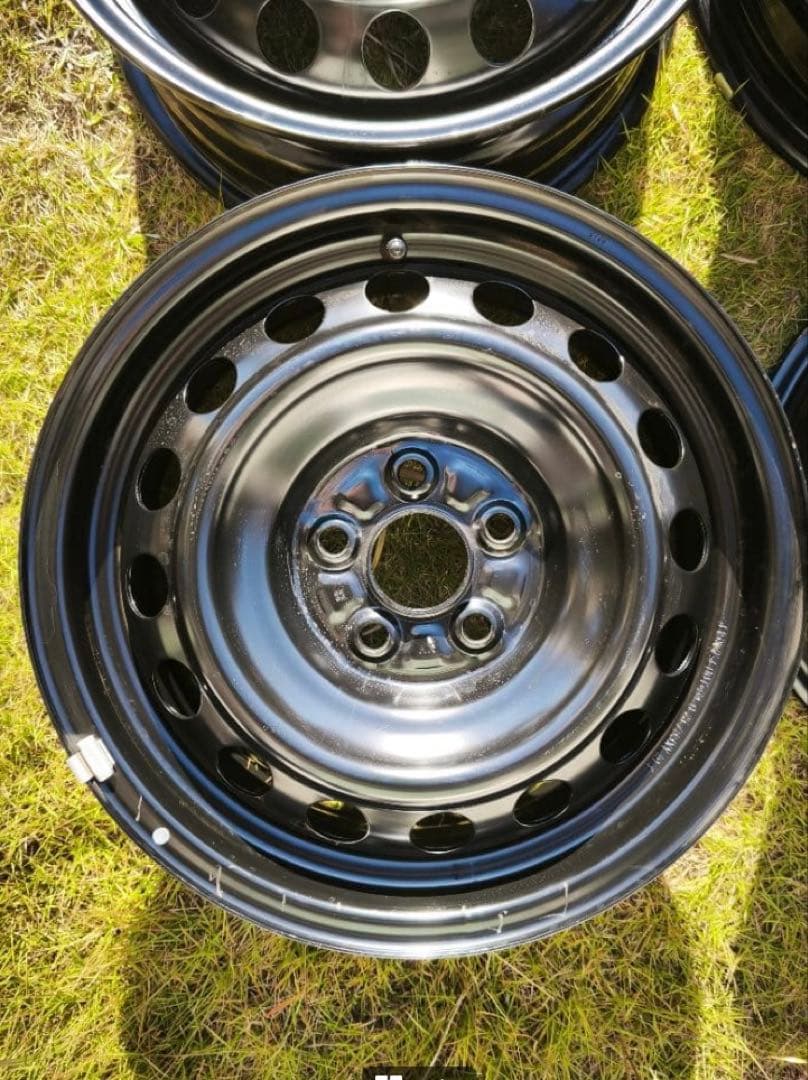 10系シエンタ 後期モデル 純正15インチ スチールホイール　2本 ①