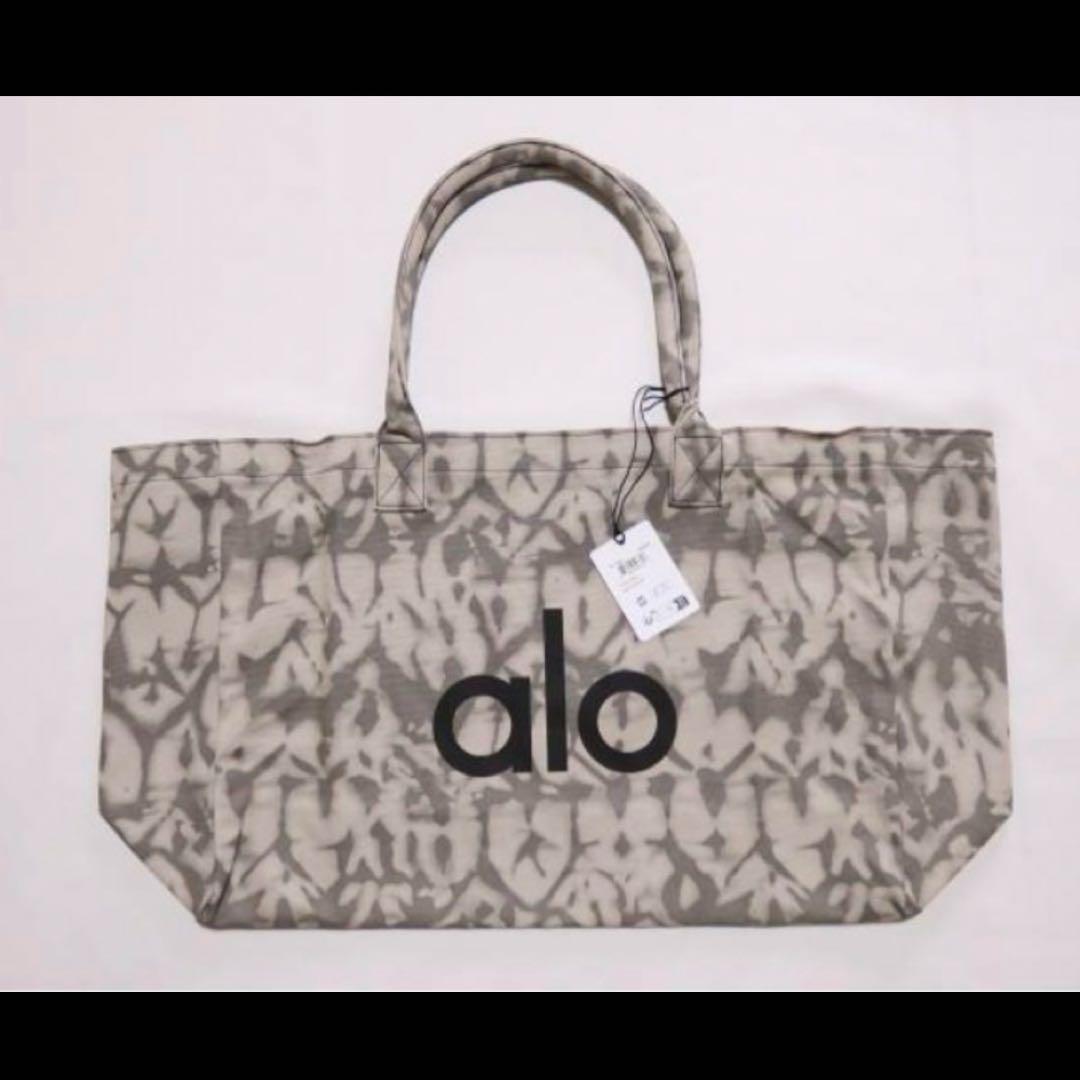 alo yoga トートバッグ 新品タグ付き