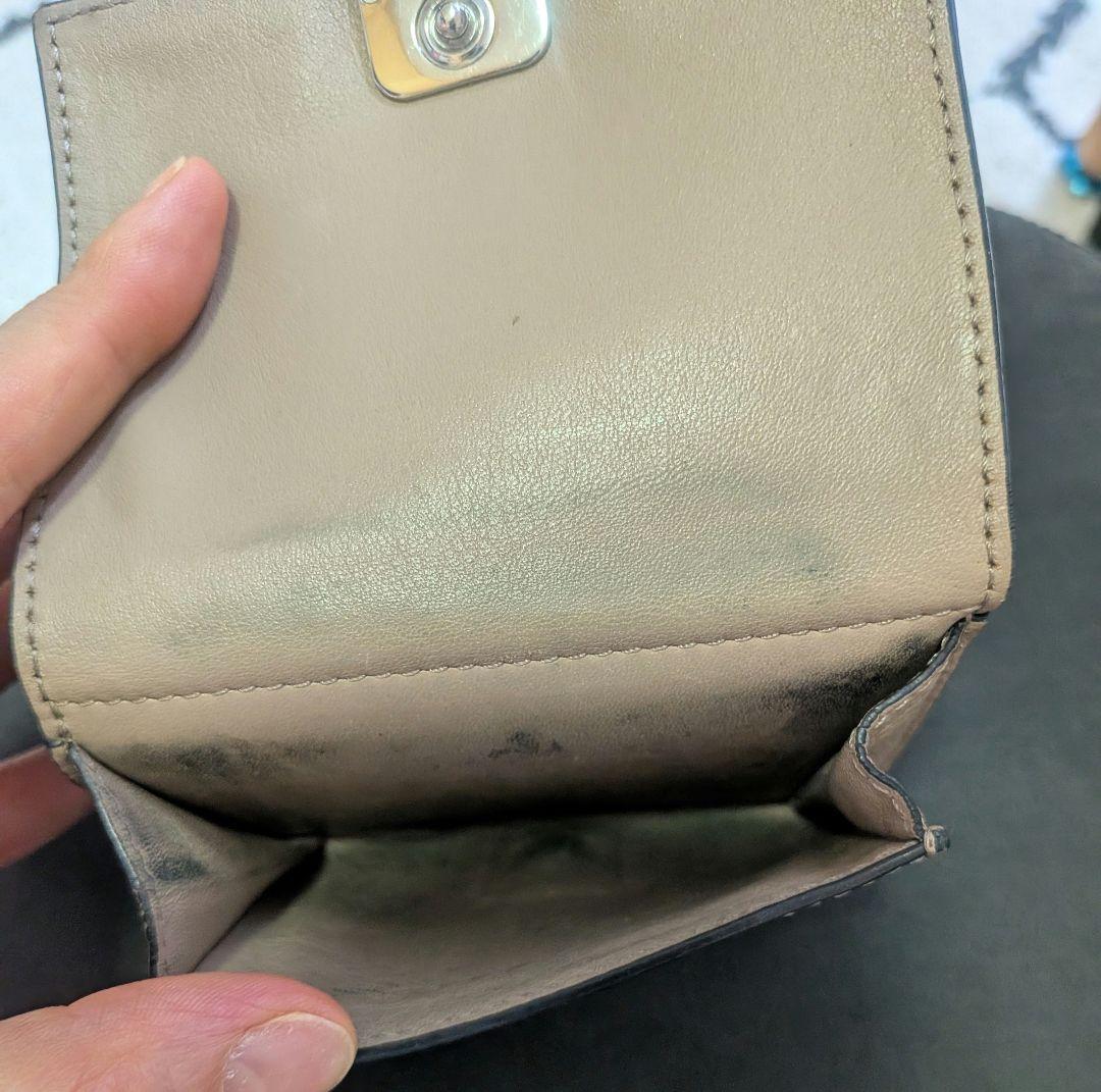 LOEWE ベージュ 三つ折り財布