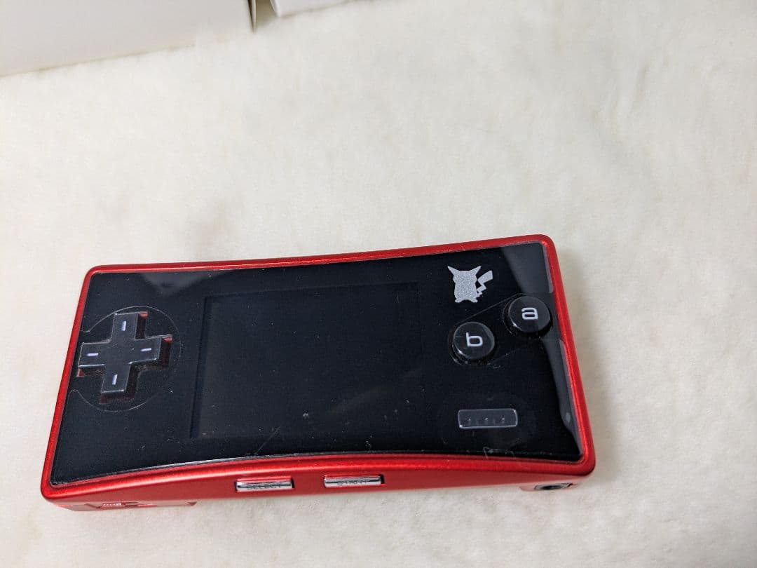 ゲームボーイミクロ　ポケモンセンターバージョン　GBMポケセン　箱説付き