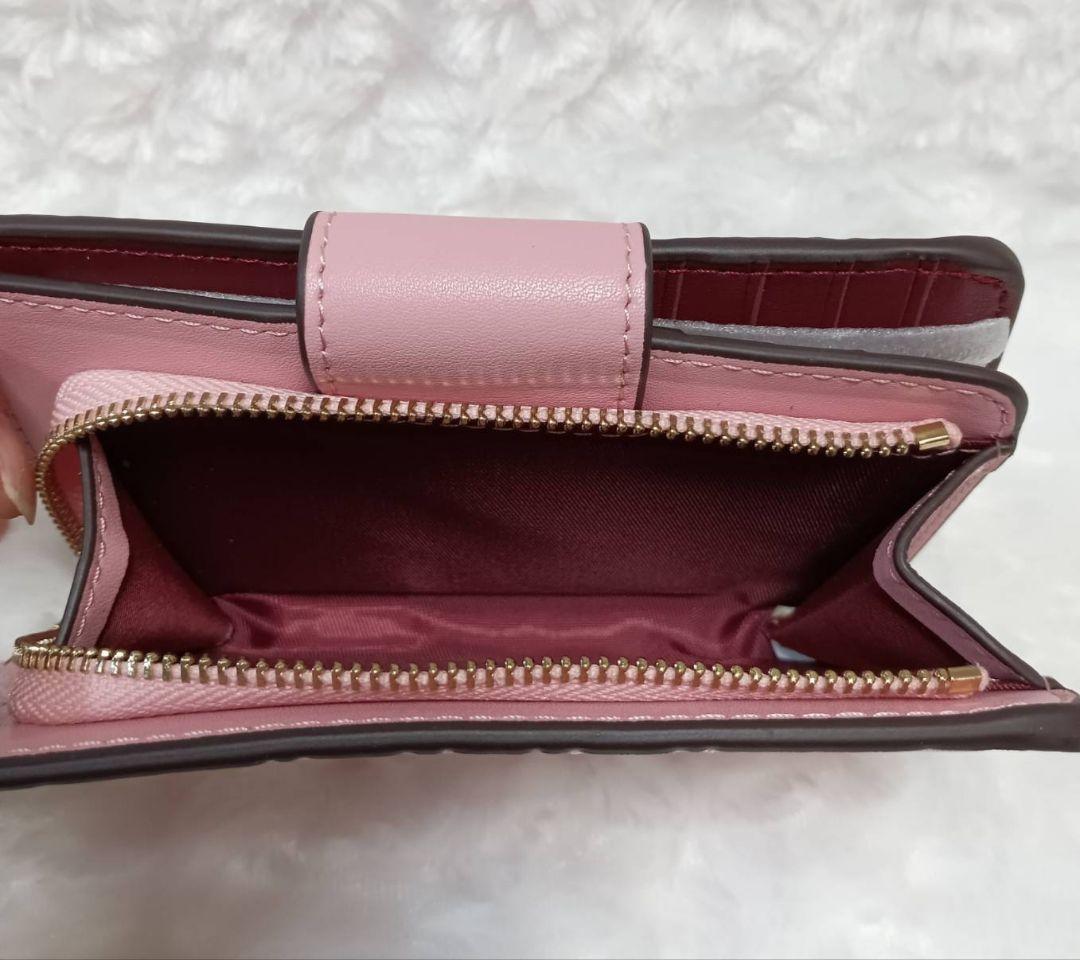 COACH　二つ折り財布　型押し　ピンク