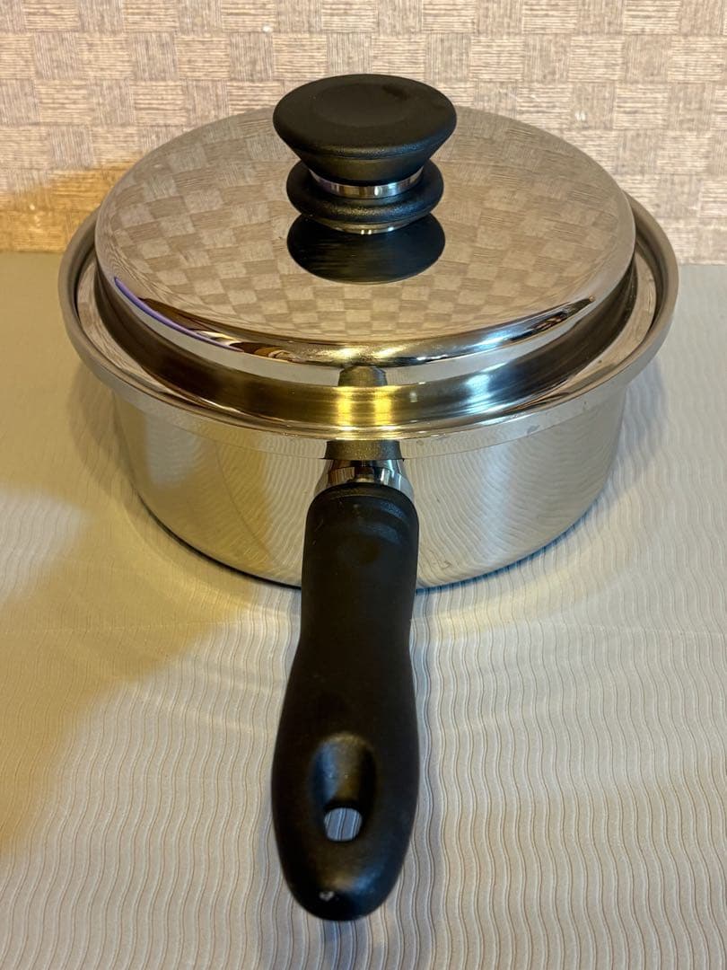 アムウェイ　クイーンクック　小ソースパン　片手鍋