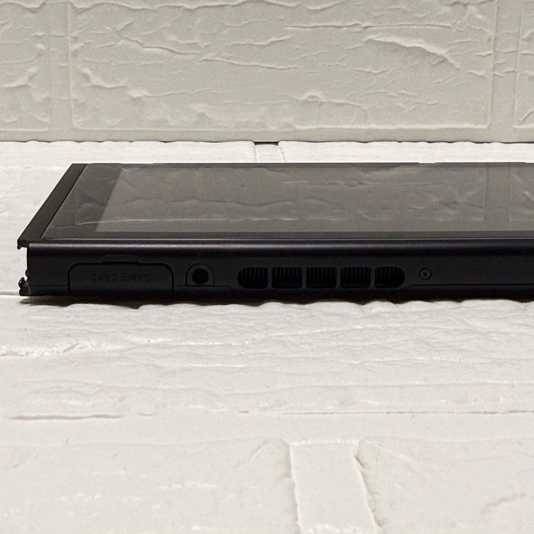 ニンテンドースイッチ HAC-001 2018年製 本体のみ 動作確認済み 美品