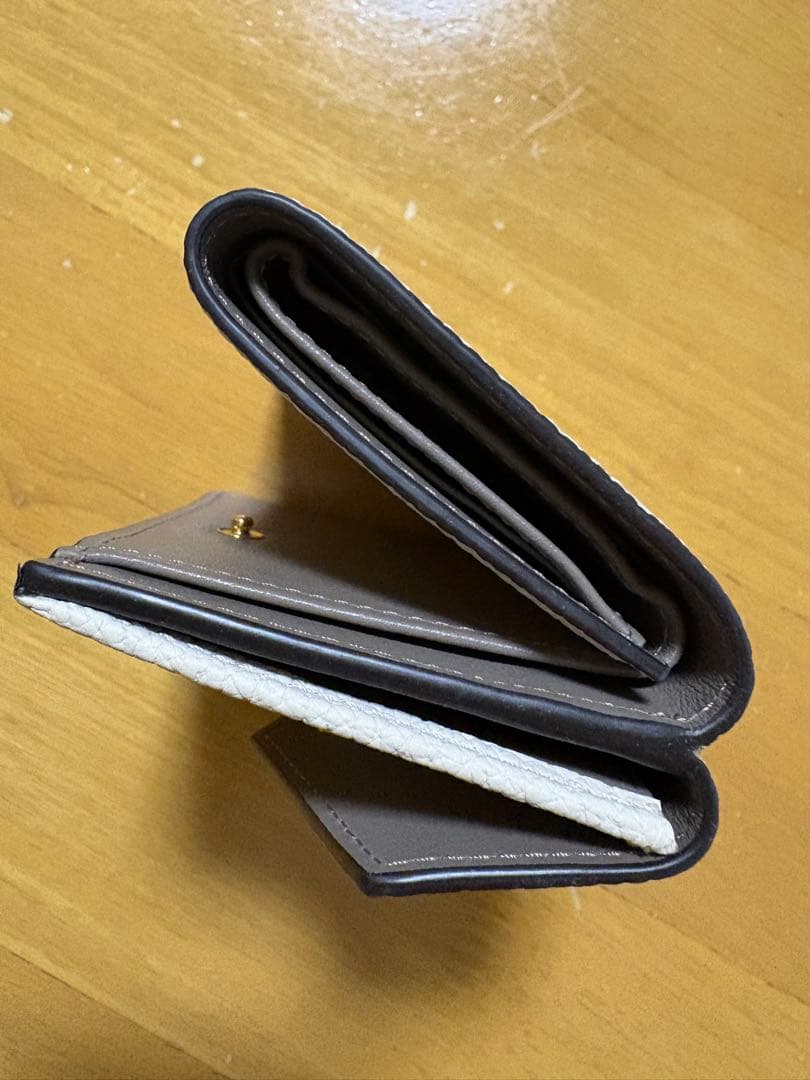 BONAVENTURA ホワイトレザー 三つ折り財布