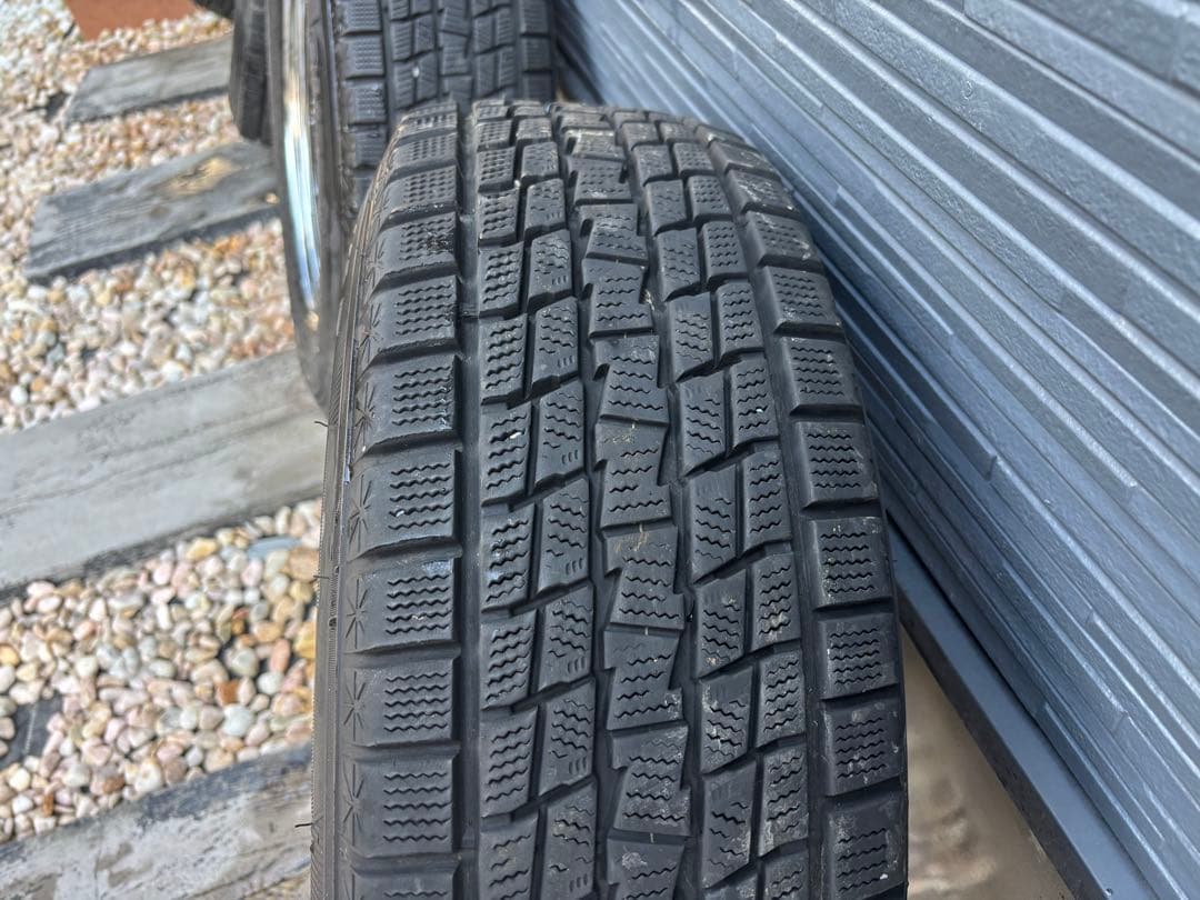 送料込　スタッドレス　215/65/R16 デイトナ　ブラック、クローム