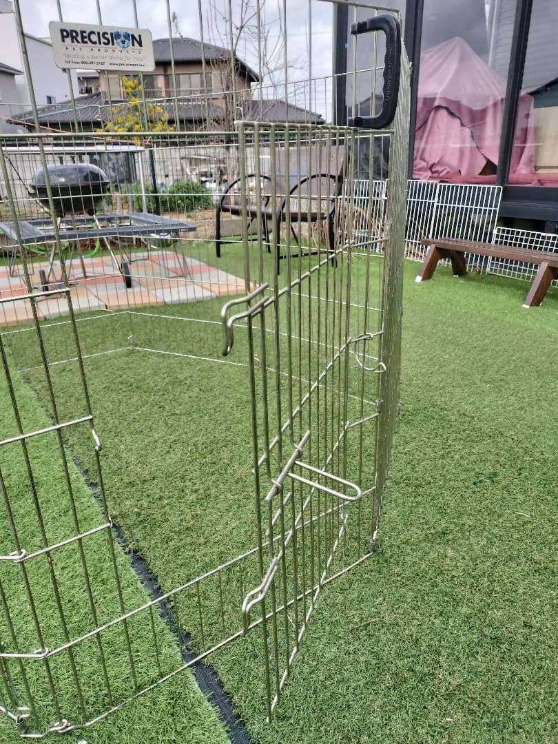 PRECISION 犬用サークル 大きくて頑丈です。大型犬、中型犬用