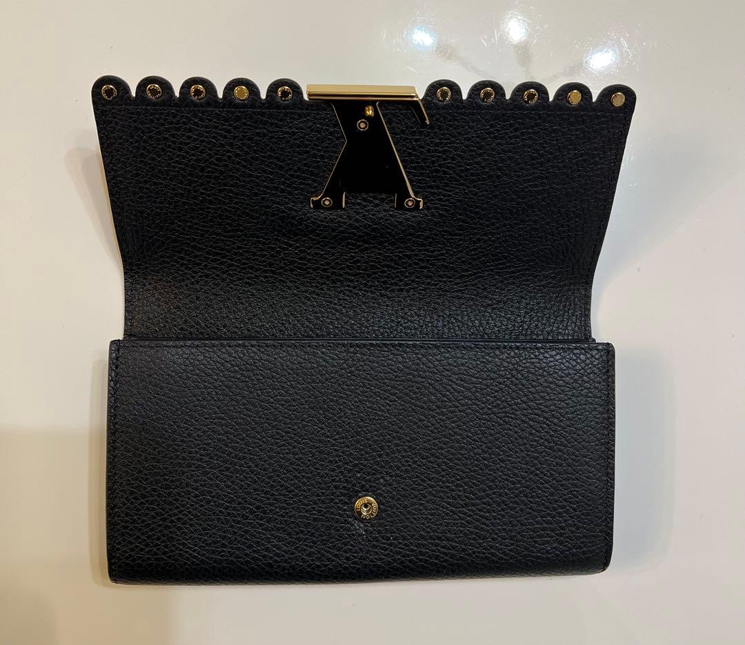 Louis Vuitton ブラック レザー 二つ折り財布