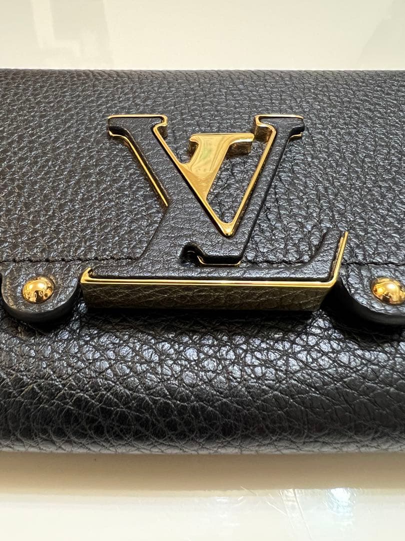 Louis Vuitton ブラック レザー 二つ折り財布