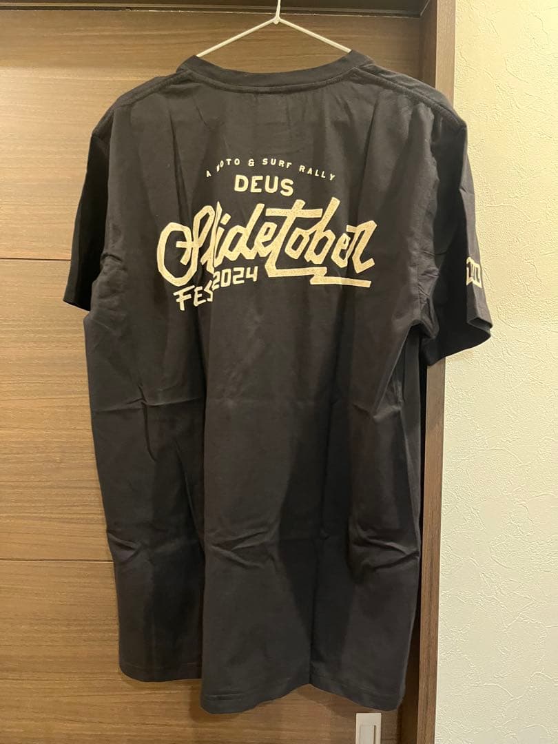 和*様 未着用 DEUS スライトーバー 2024 Tシャツ ブラック
