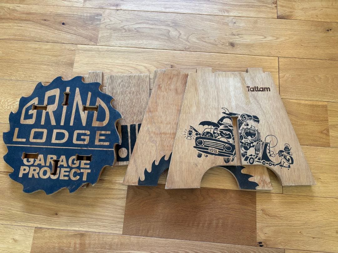 GRAIND LODGE スツール グラインドロッヂ SAWロゴ 生刷り