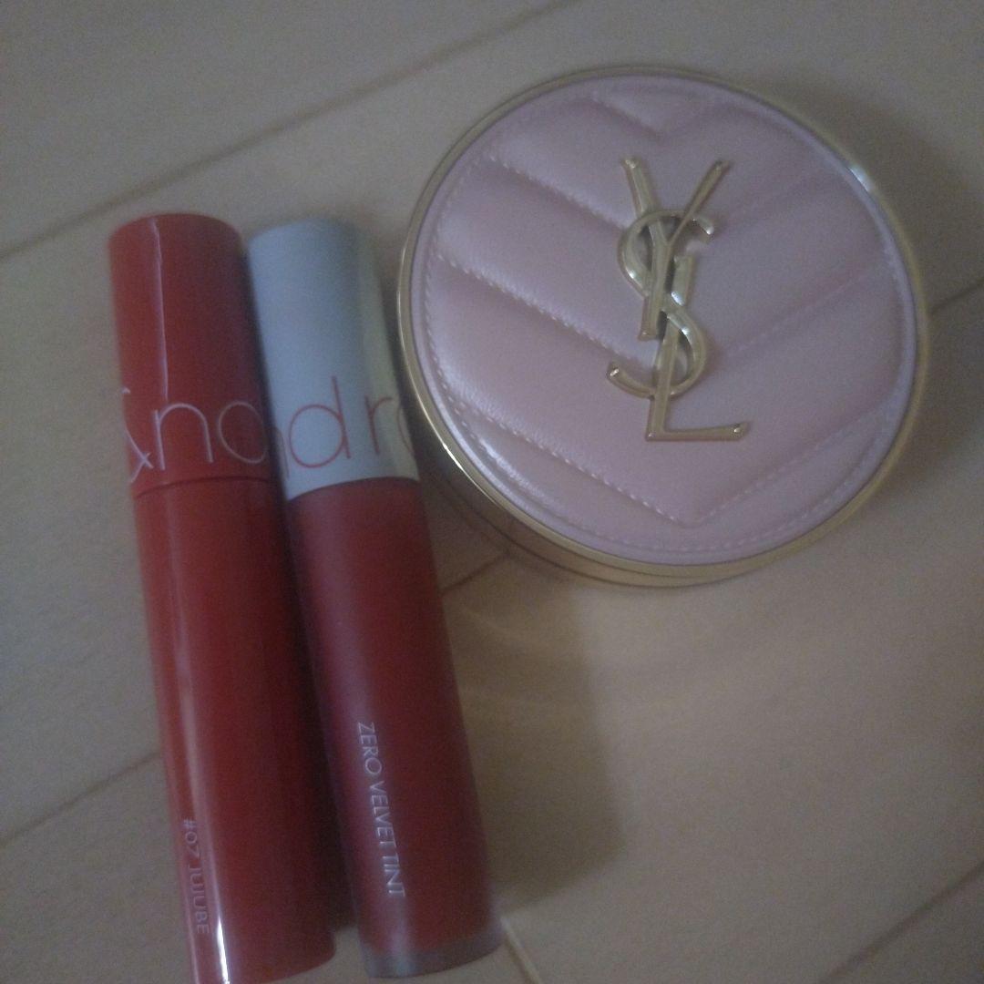 最終値下げ！Yves Saint Laurent Tファンデーション