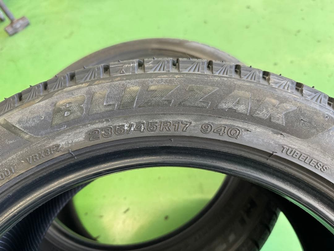 ブリザック VRX3 235/45R17 4本セット