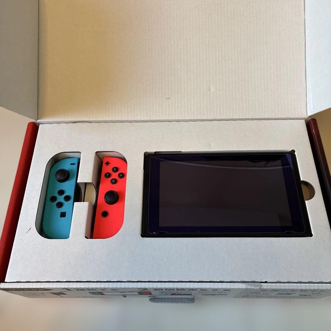 美品　Nintendo Switch 青と赤のJoy-Con 本体