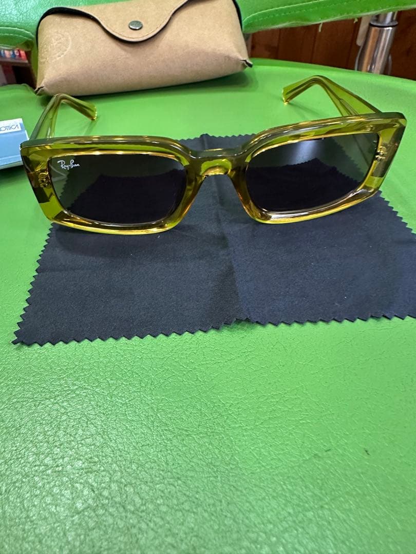 ほぼ新品 サングラス sunglasses レイバン RAYBAN rayban