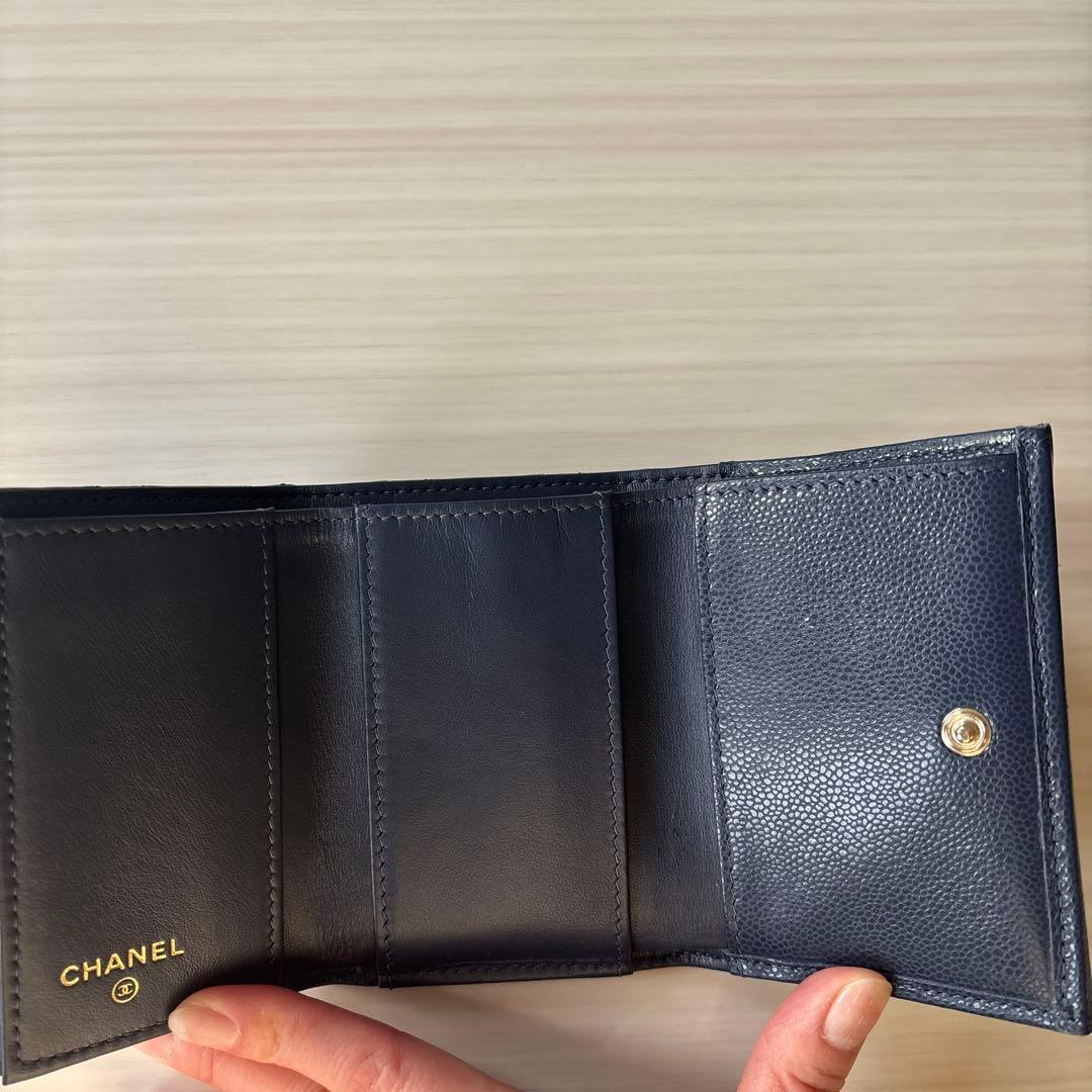 CHANEL ネイビー キルティング 三つ折り財布