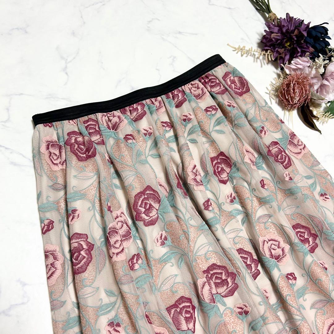 Rose Tiaraローズティアラ 大きいサイズ ローズチュール刺繍スカート