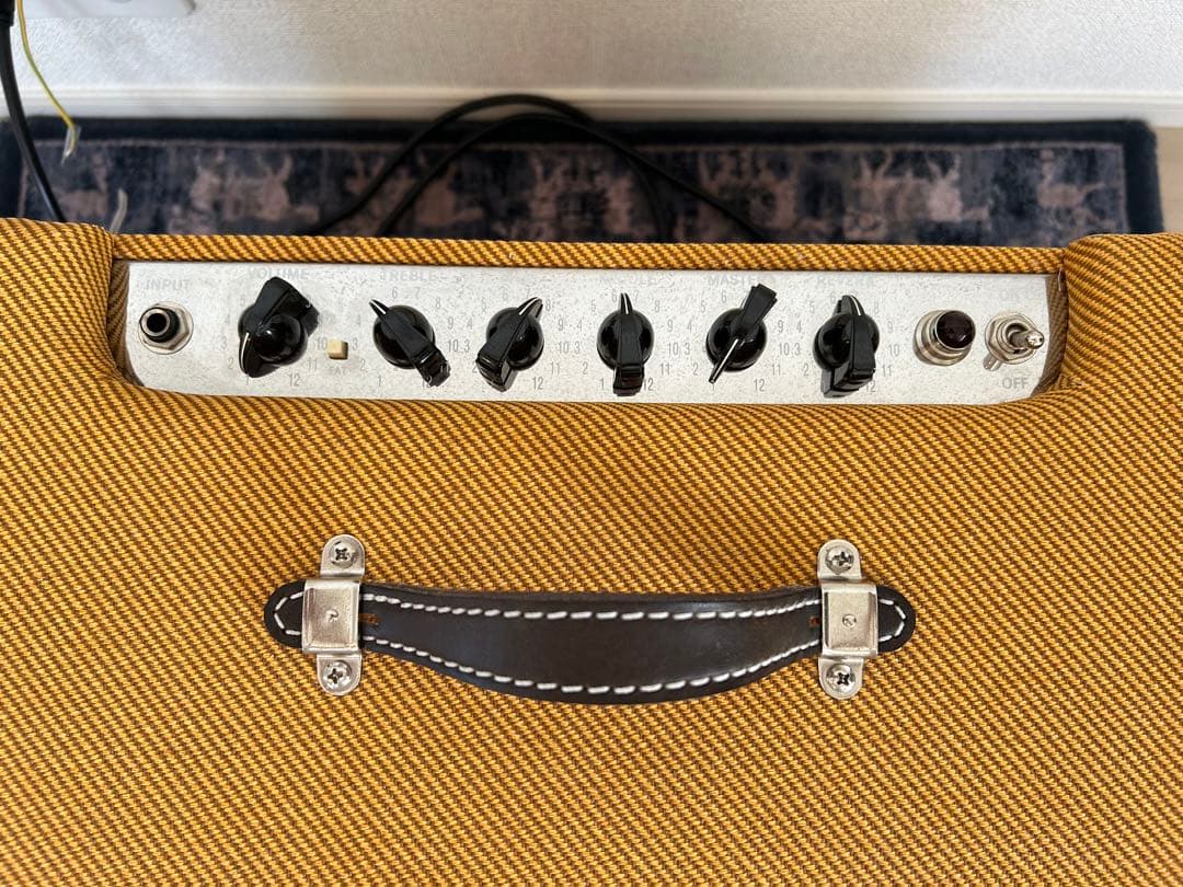 アンプ FENDER Blues Junior Lacquered Tweed 100v