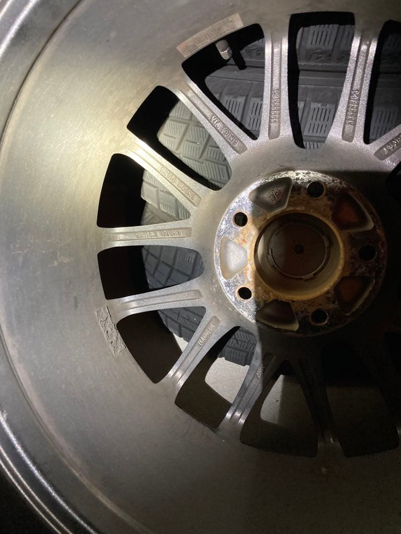 エスティマハイブリット　215/60R17 スタッドレスタイヤホイールセット