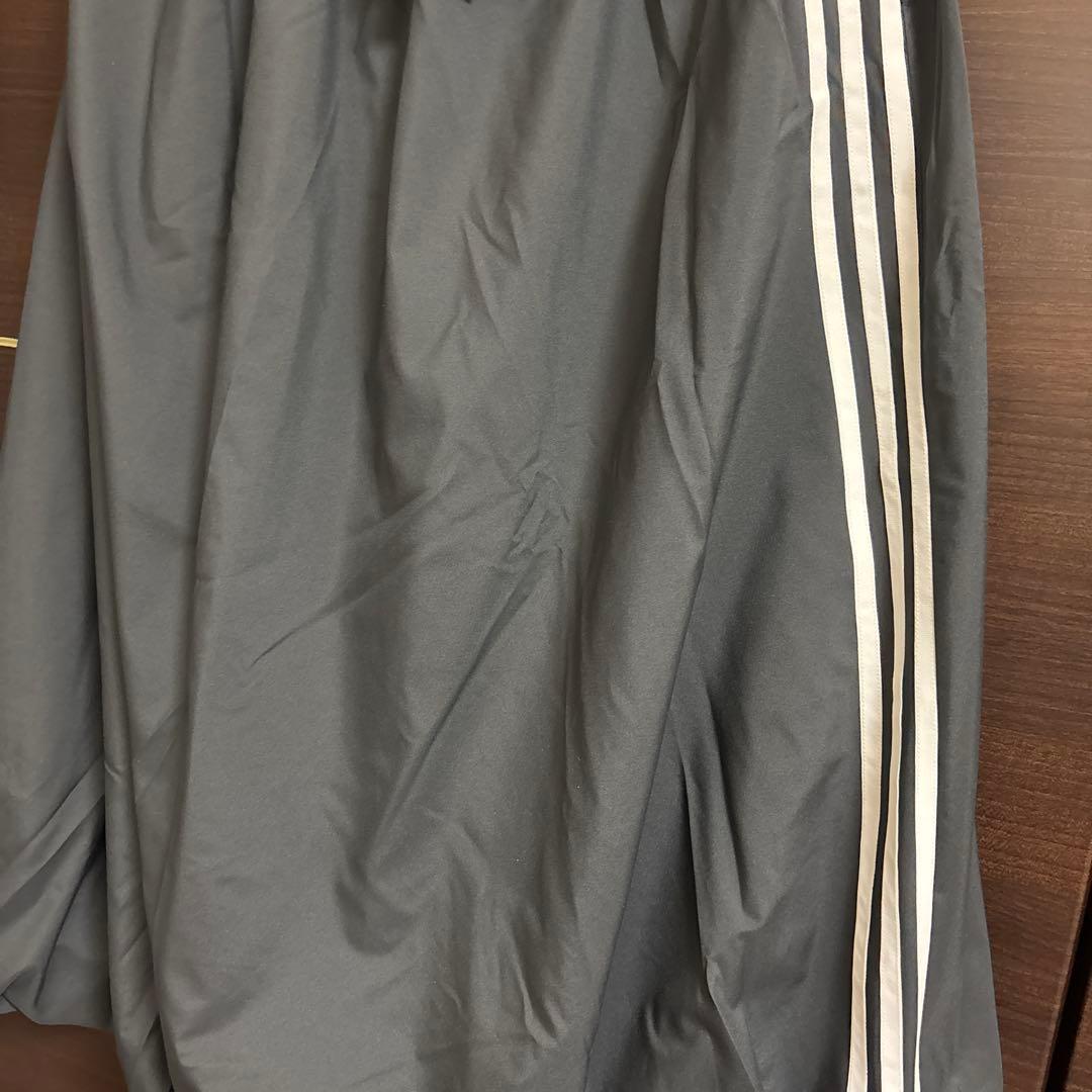 新品未使用タグ付き adidas アディダス バルーンロングスカート 黒 L