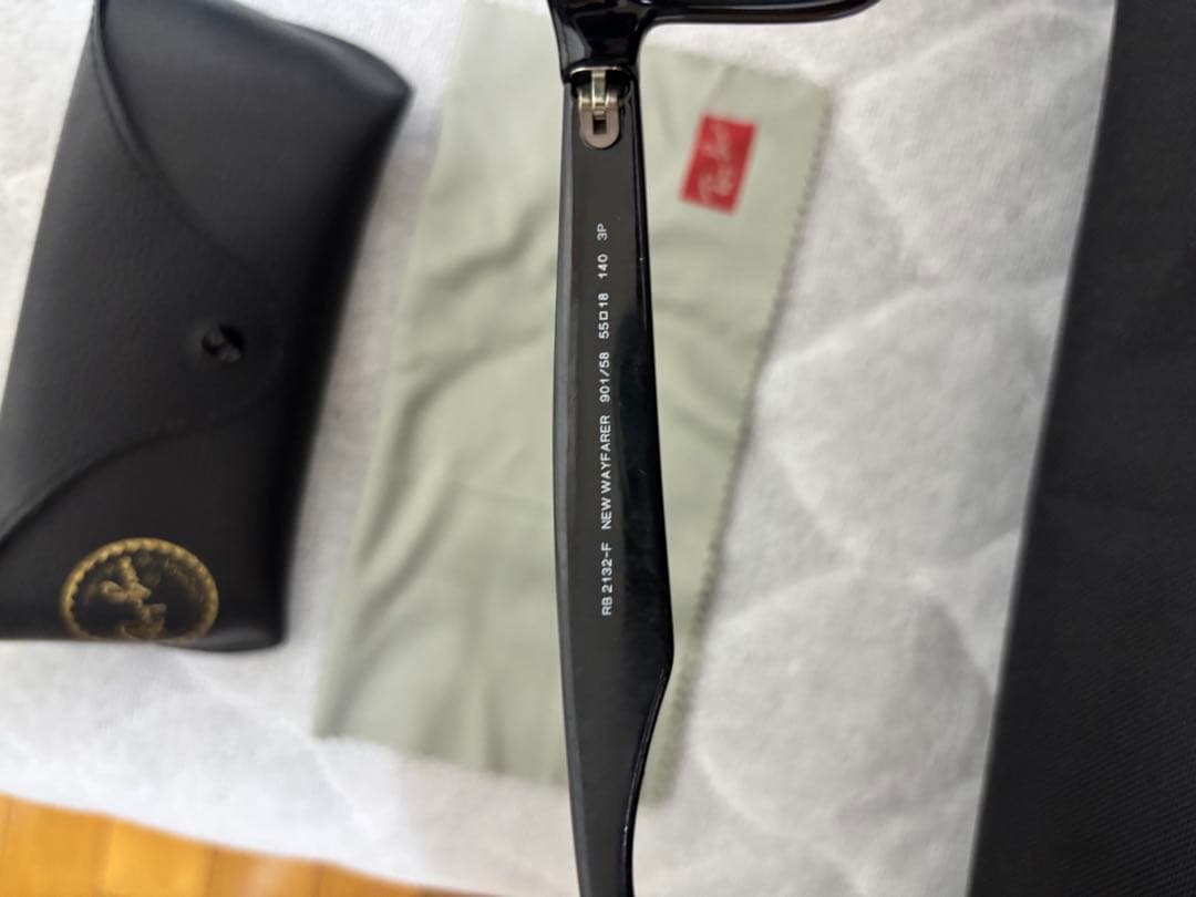 Ray-Ban RB2132-F サングラス