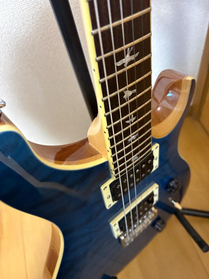 ギター PRS SE Custom 24 Quilt Maple LimitedBlue