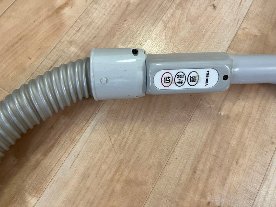 TOSHIBA 東芝クリーナー　VC-B50K(W)