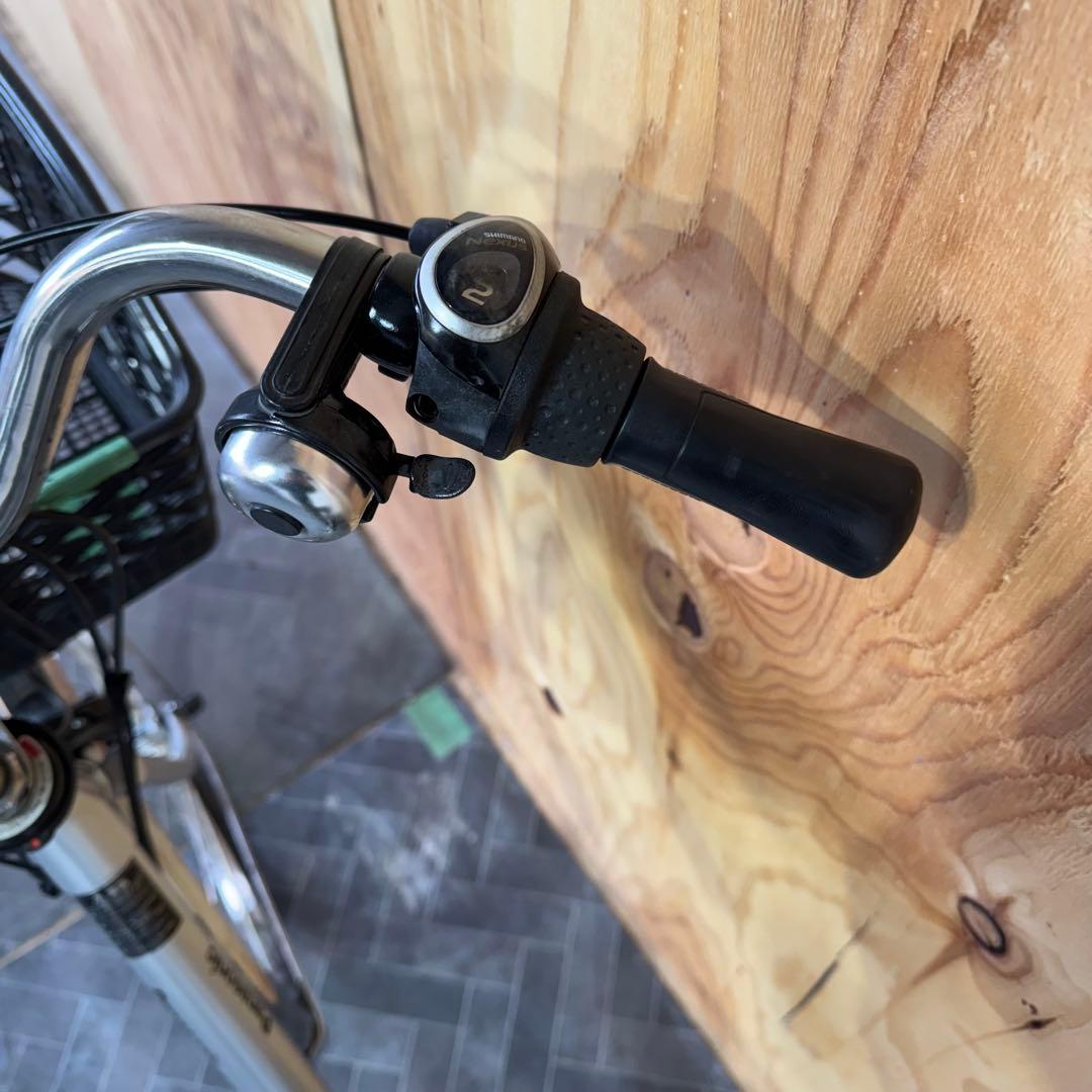 シルバー 電動アシスト自転車 シティタイプ　バッテリー12ah