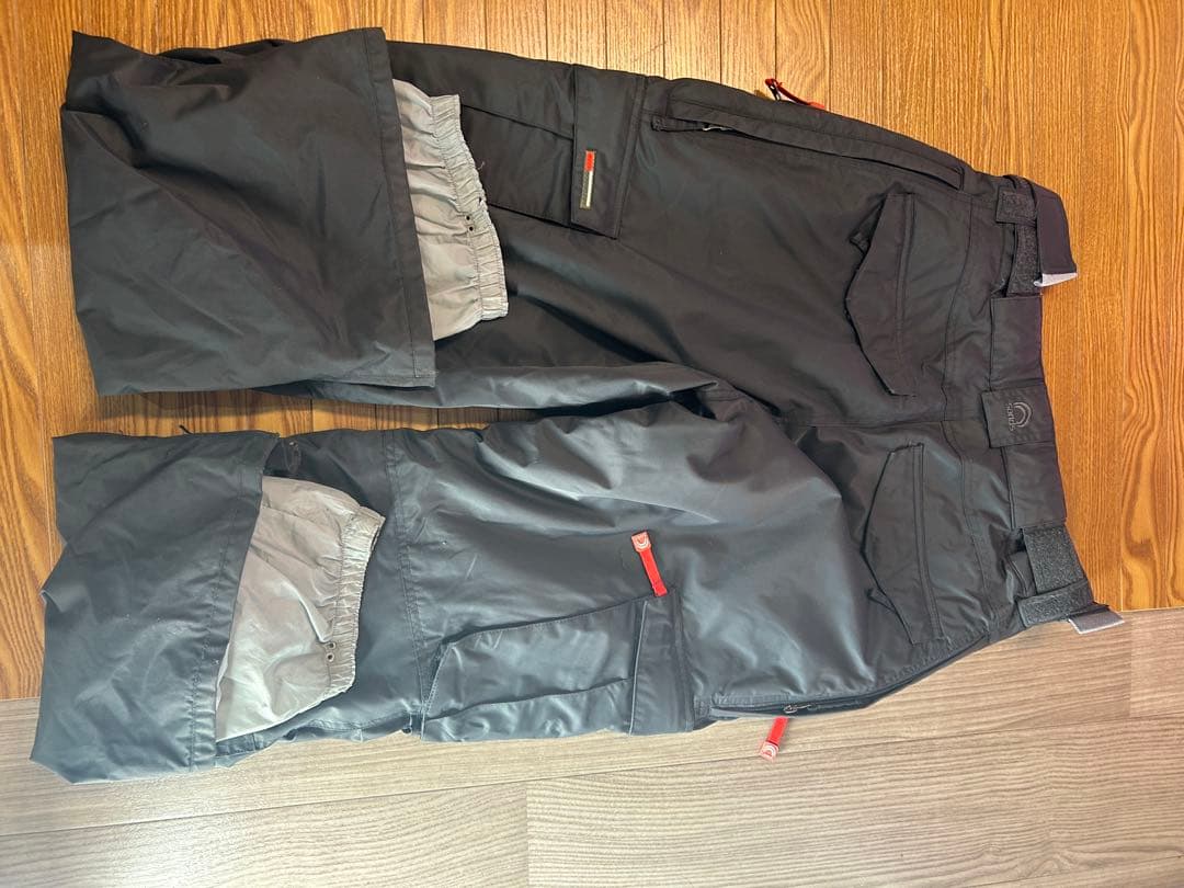 THE NORTH FACE フード付きレッドアウター