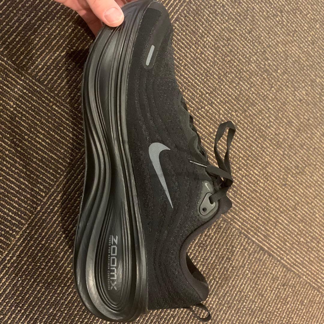 新品級 NIKE ナイキ ボメロプラス VOMERO PLUS 28.5cm
